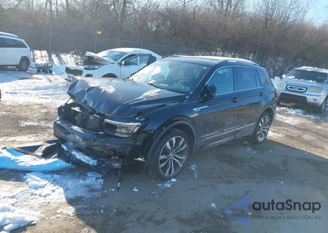 2020 Volkswagen Tiguan 2.0T Sel Premium R-Line z USA, uszkodzony, nr VIN 3VV4B7AX8LM093627